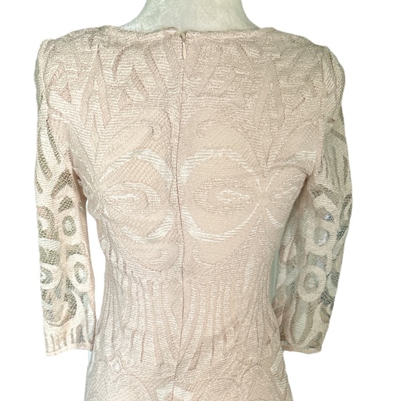 Julia Jordan Blush Pastel Pink Crochet Lace Illusion Sleeve Sheath Shift Dress 2 - Picture 9 of 14